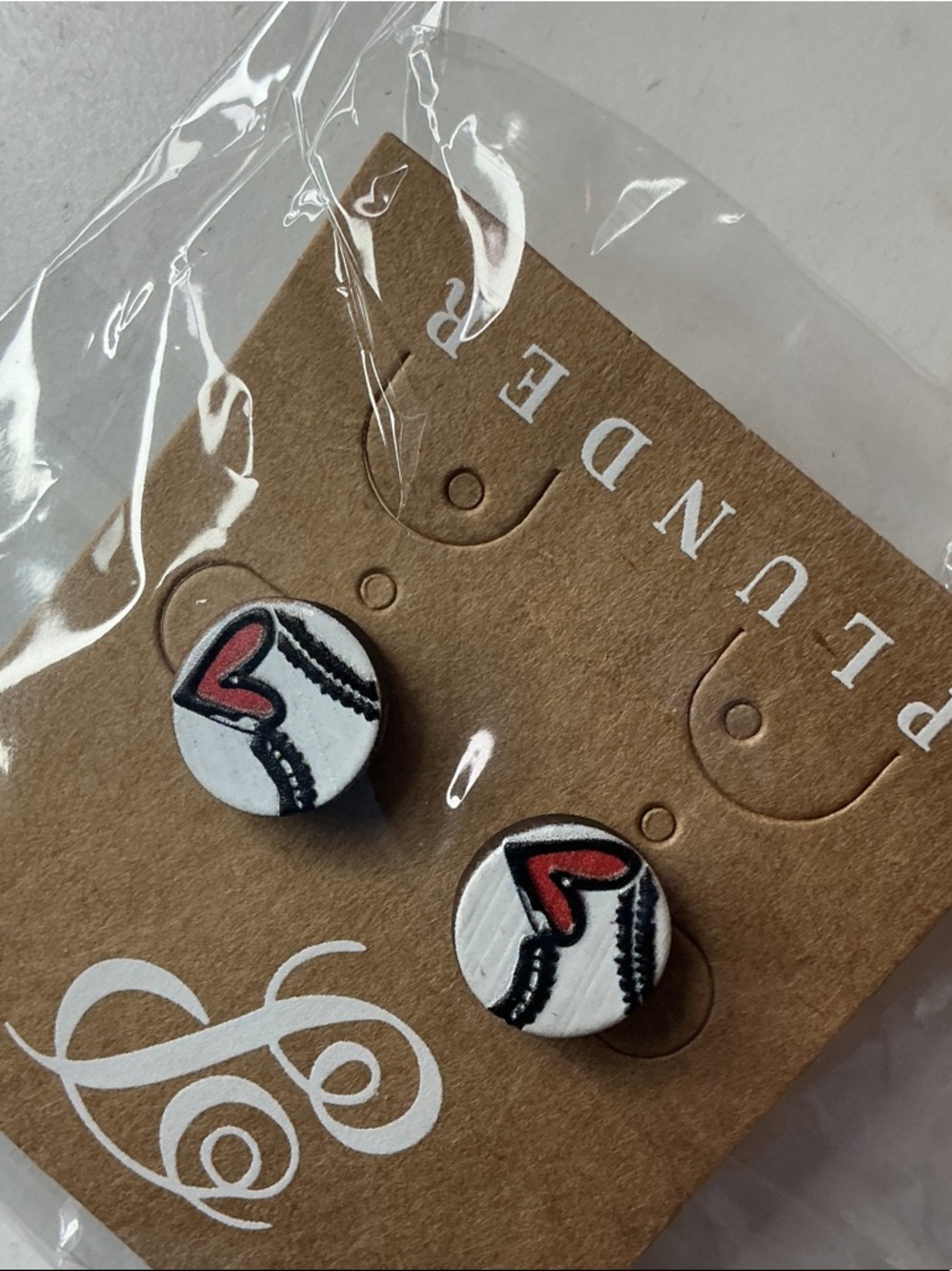 2 Plunder White and Red Heart Baseball Stud Earrings NWT Set of Two - Picture 6 of 6